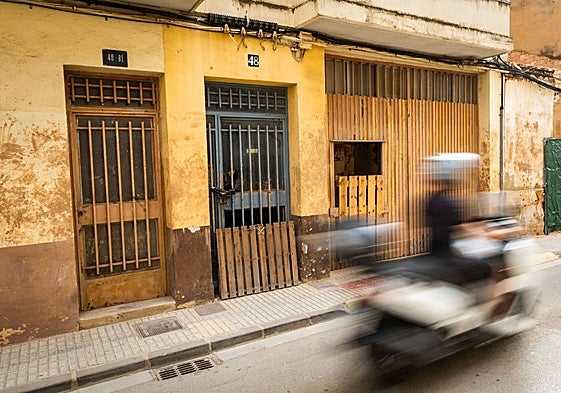 Uno de los portales forzados por los okupas