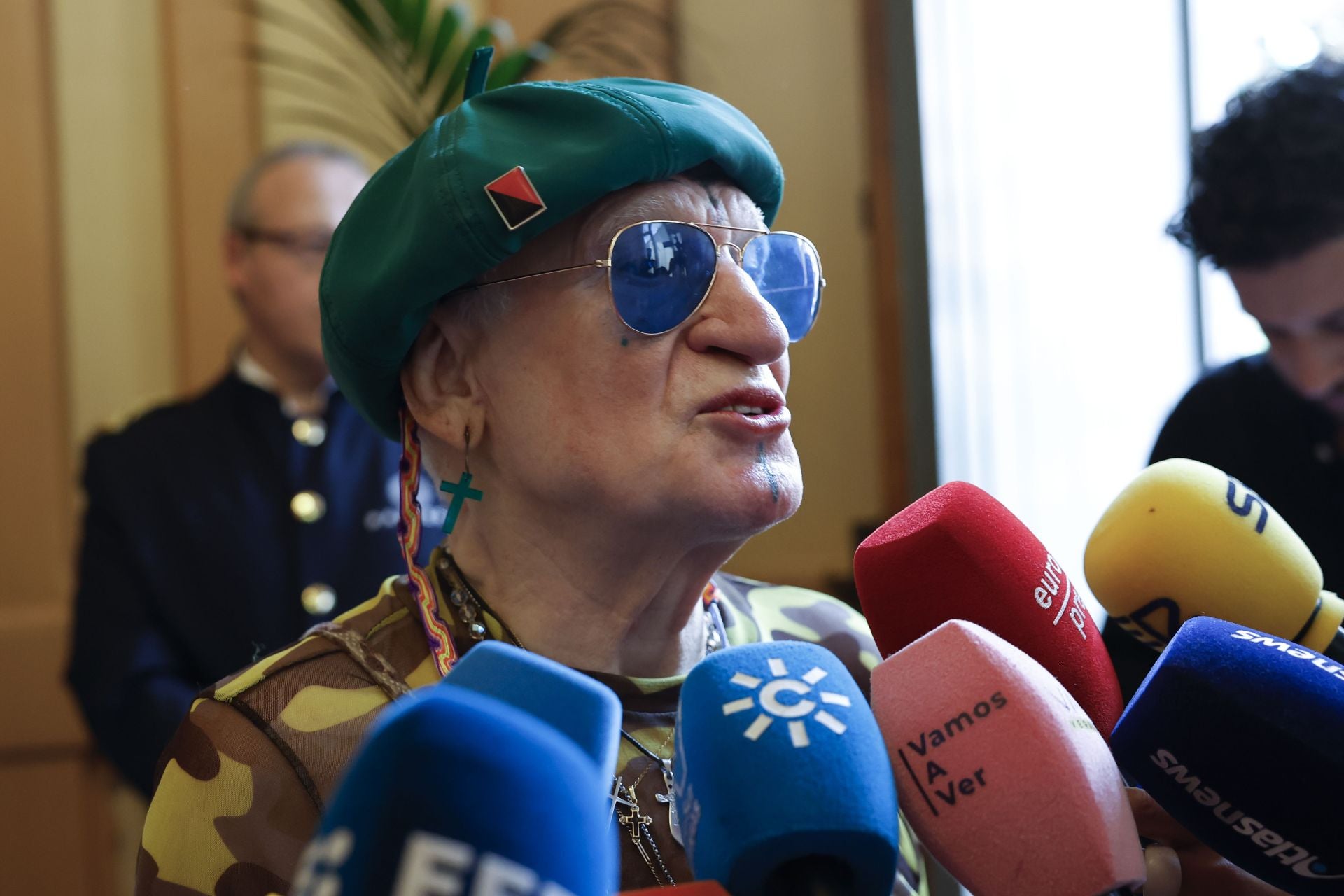 Fotos: desfile de famosos para dar el último adiós a Manolo de la Calva (Dúo Dinámico)