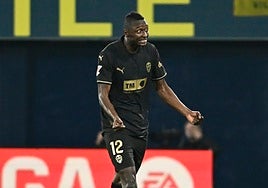 Umar Sadiq, durante su etapa en el Valencia CF.