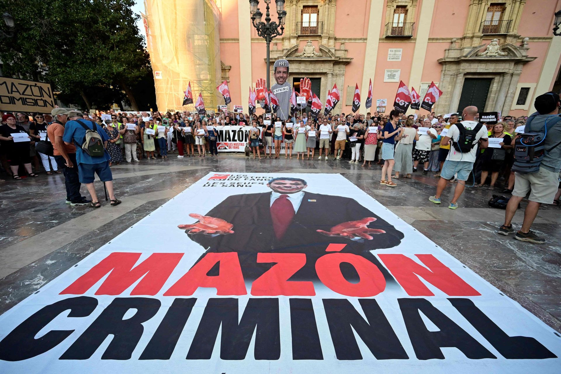 FOTOS | La décima manifestación contra Mazón en Valencia, diez meses después de la dana