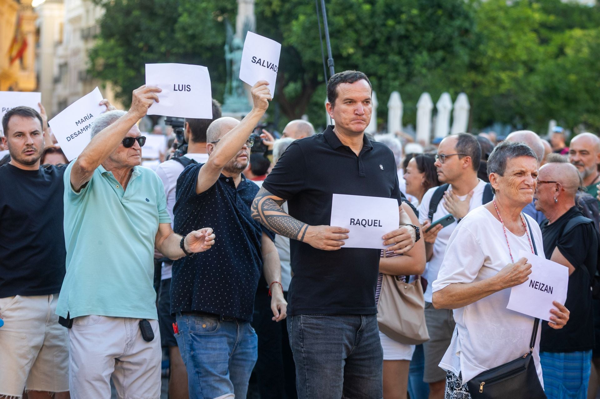 FOTOS | La décima manifestación contra Mazón en Valencia, diez meses después de la dana