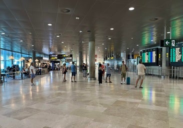 Comienza el gran regreso: Manises registra casi 300 vuelos el último día de agosto con la ampliación pendiente