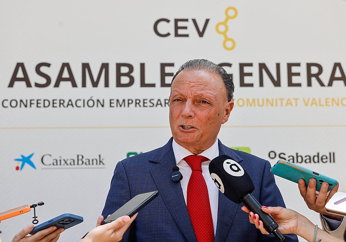 El presidente de los empresarios valencianos, Salvador Navarro.