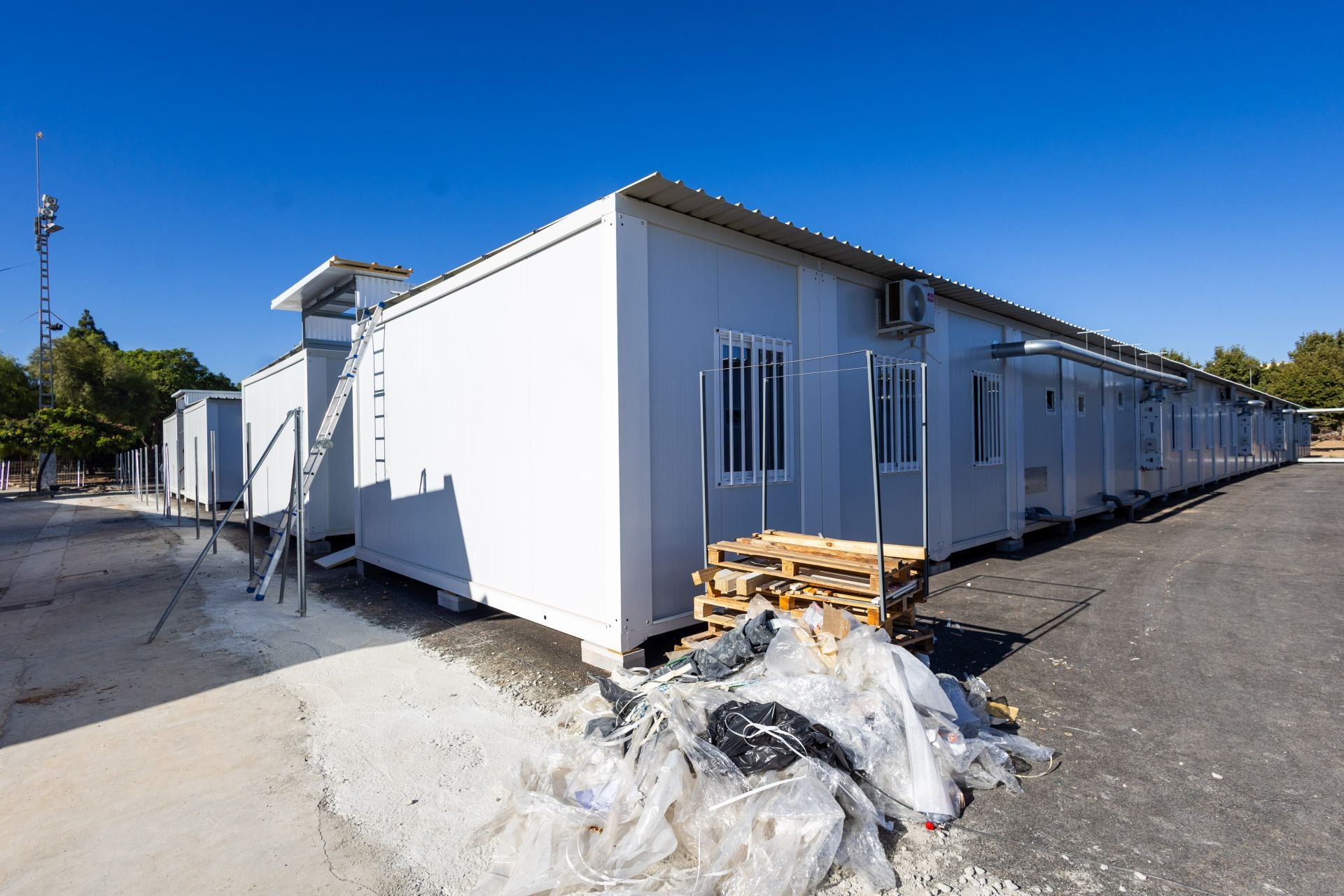 FOTOS | Barracones en Massanassa