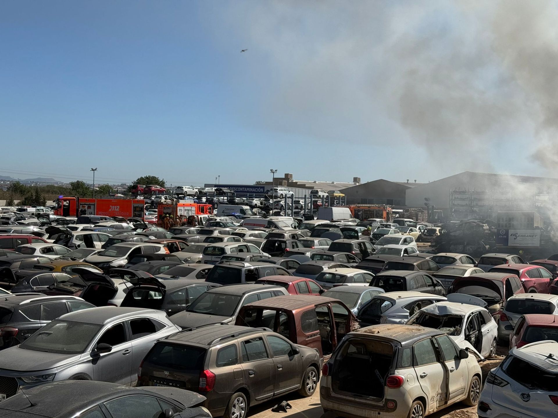 Incendio en un desguace de Quart de Poblet