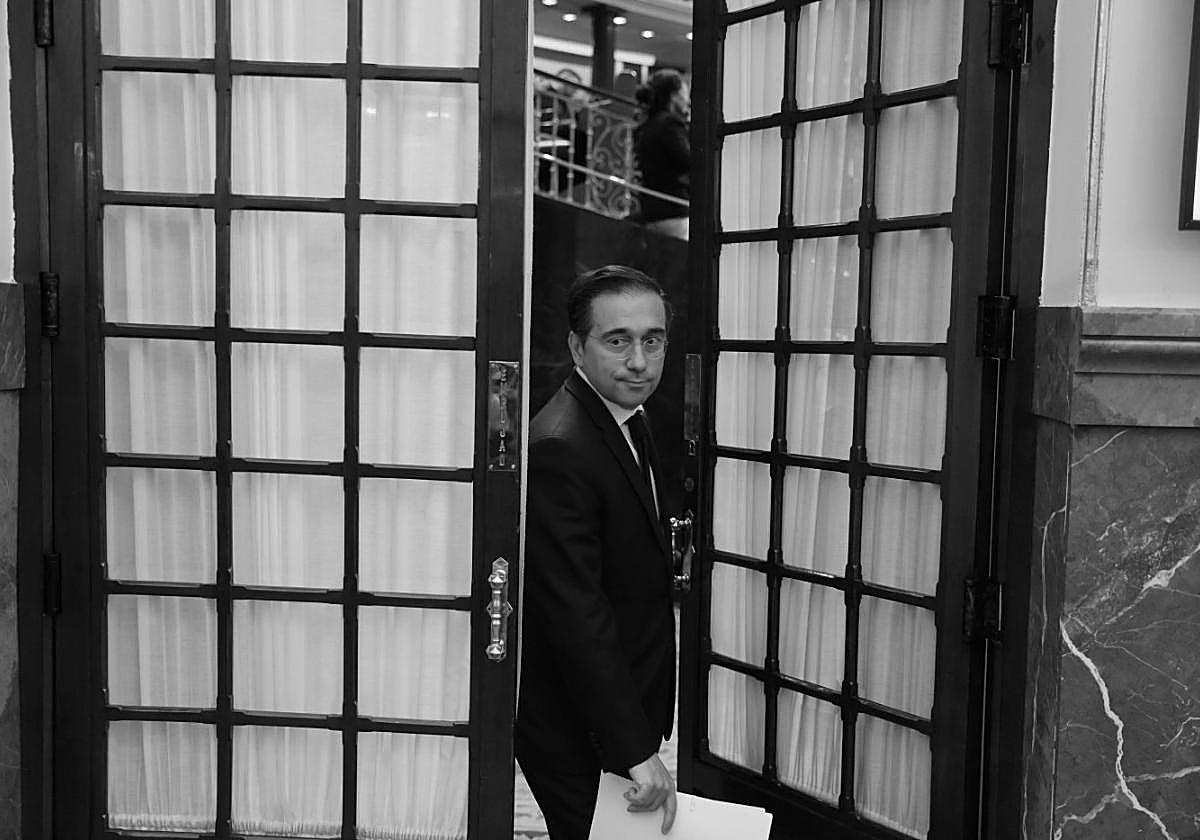 El Gobierno sacrifica la pieza valenciana en el altar catalán