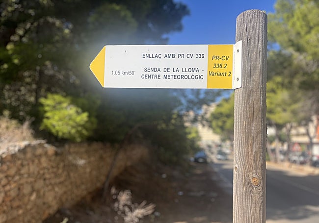 Señal que indica la segunda alternativa al recorrido.