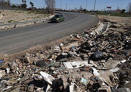 Los daños de la dana cerca de la V-31, en una zona entre Alfafar y Massanassa.