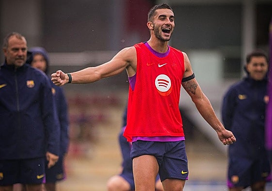 El exvalencianista Ferran Torres, en un entrenamiento con el Barça.