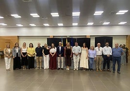 Jurado e infantil de las falleras mayores de Valencia 2026.