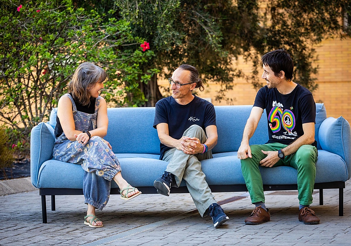 De izquierda a derecha, Anna Valentín, Carles Gago y Pedro Zorrila .
