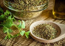 María Muñoz, médica: "El orégano no es solo para la pizza, es una planta medicinal"