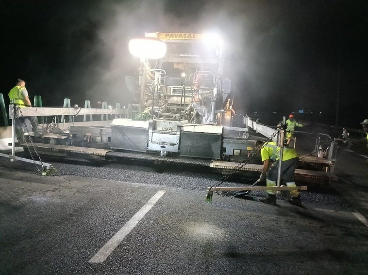 El reasfaltado vuelve a la Pista de Silla y cortará el acceso a Valencia
