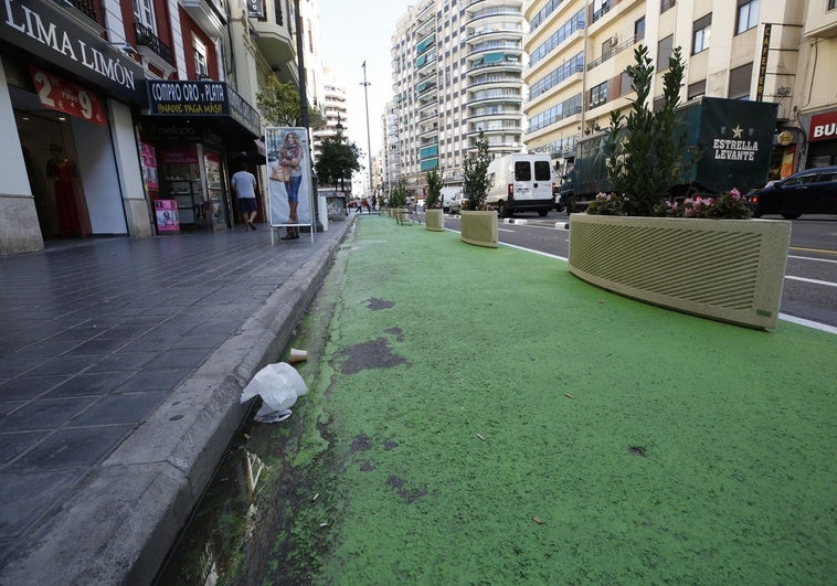 Así será la transformación de la calle San Vicente: las bicis le ganarán un carril al coche