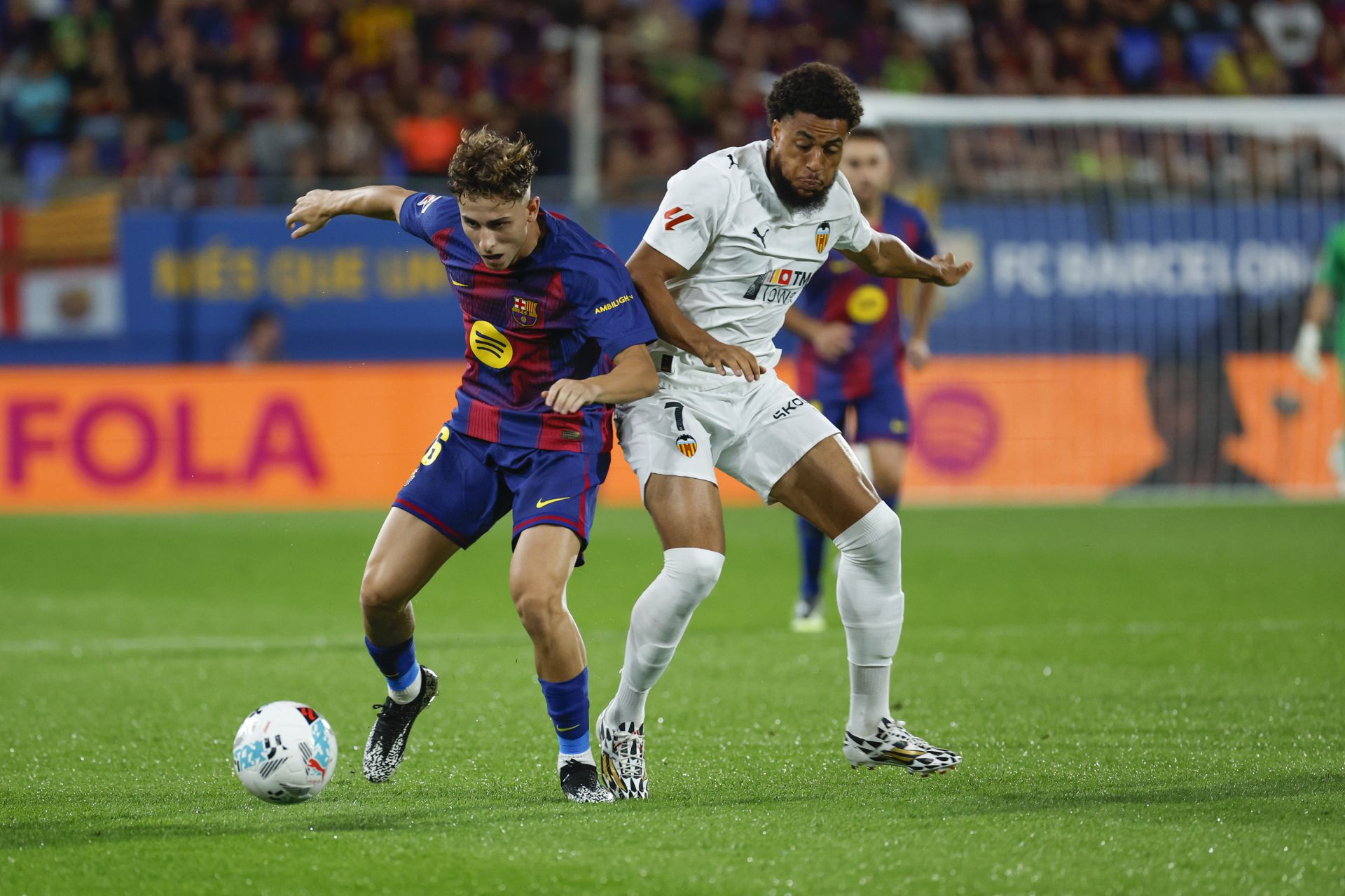 Arnaut Danjuma, con el Valencia ante el Barça.