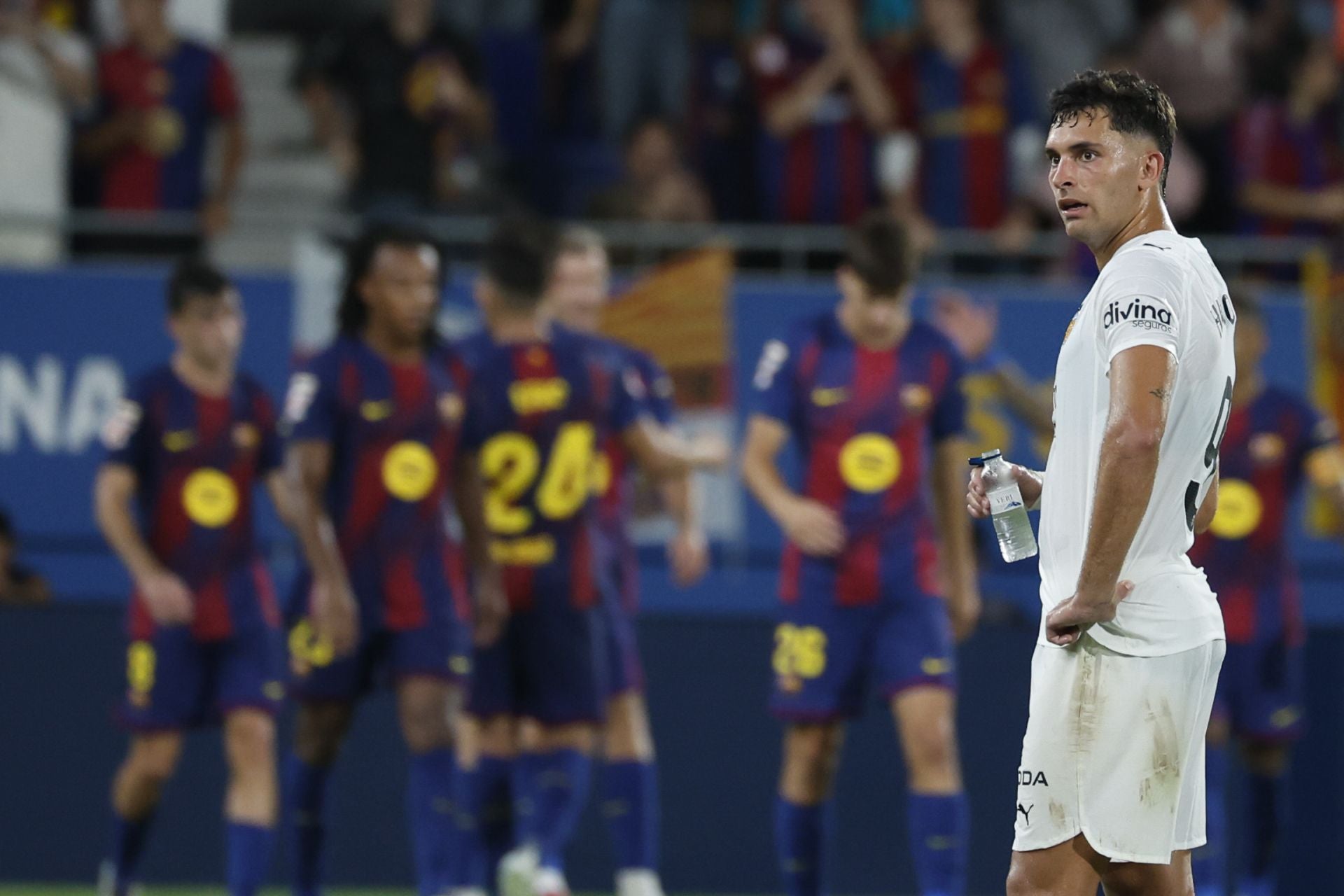 Barça de Flick, 18; Valencia de Corberán, 1