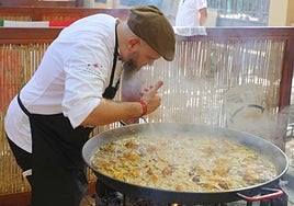 FOTOS | Concurso internacional de paella valenciana en Sueca