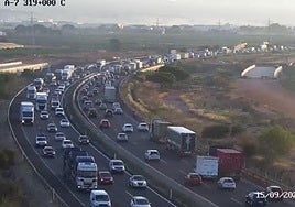 Atascos en la A-7 este lunes, 15 de septiembre.