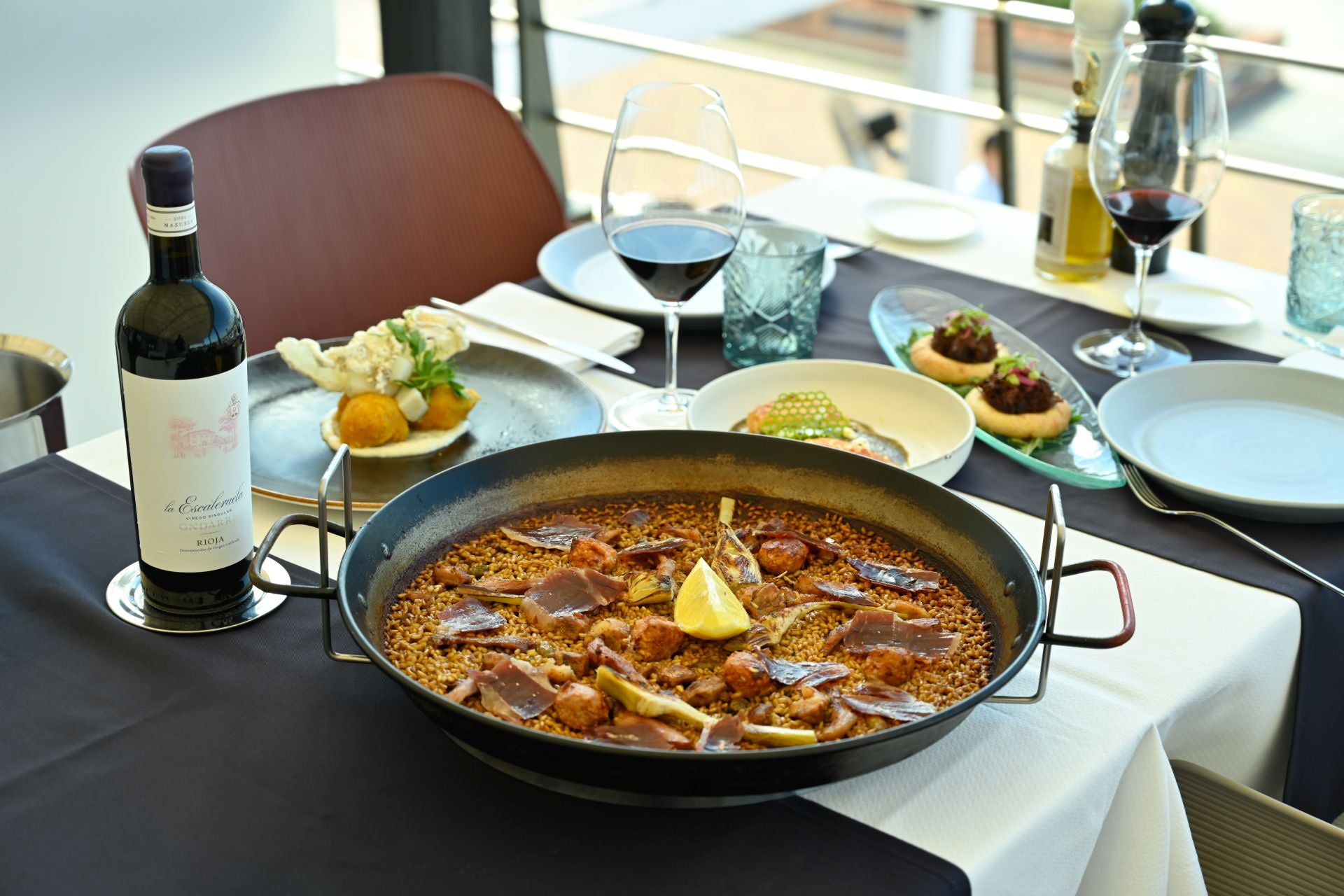 Caval Restaurant &amp; Club