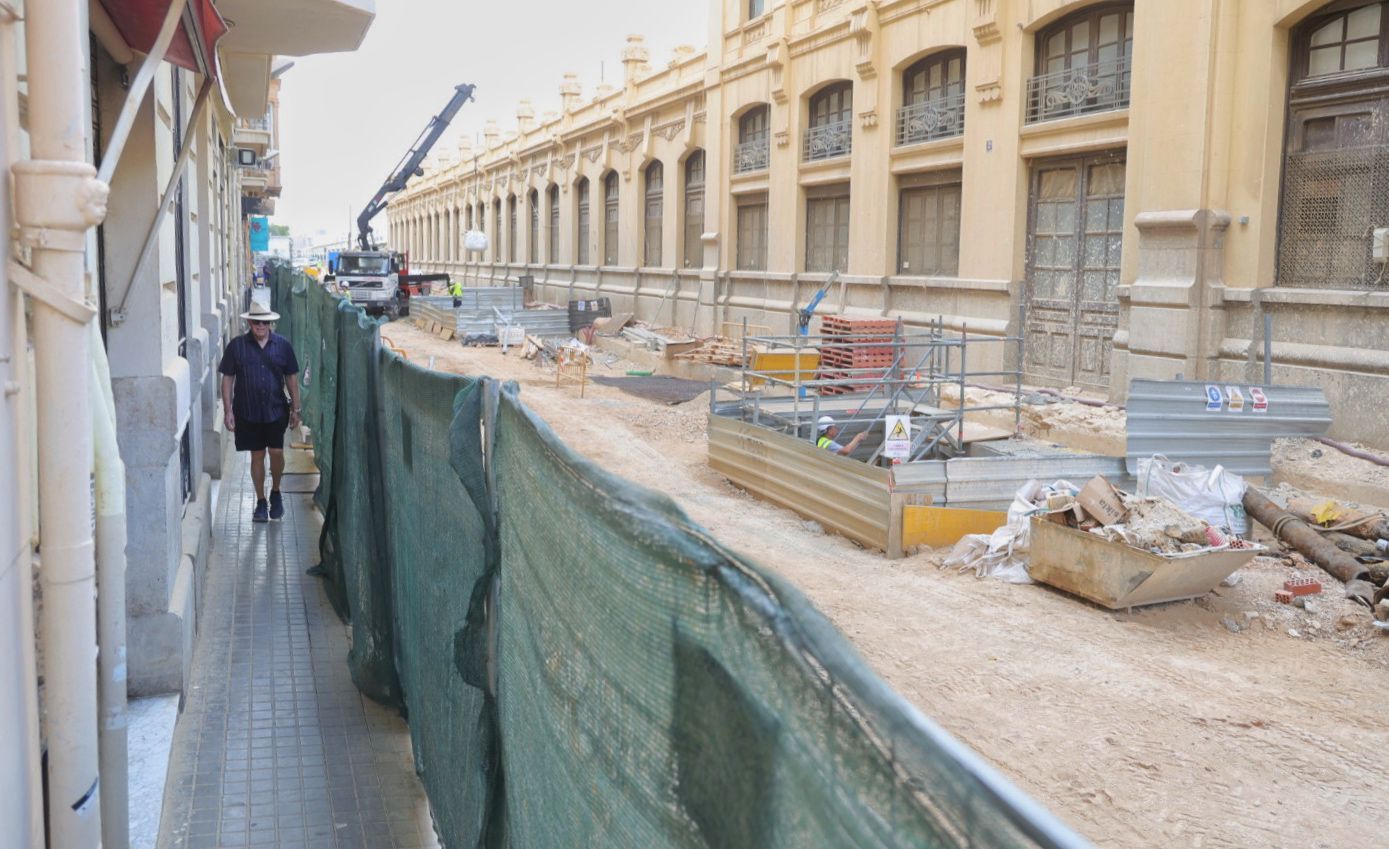 Obras en la calle Alicante de Valencia