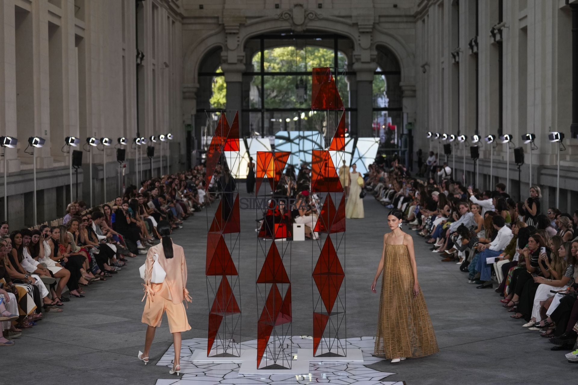 Mercedes-Benz Fashion Week Madrid celebra su 40º aniversario con desfiles en diferentes espacios de la ciudad