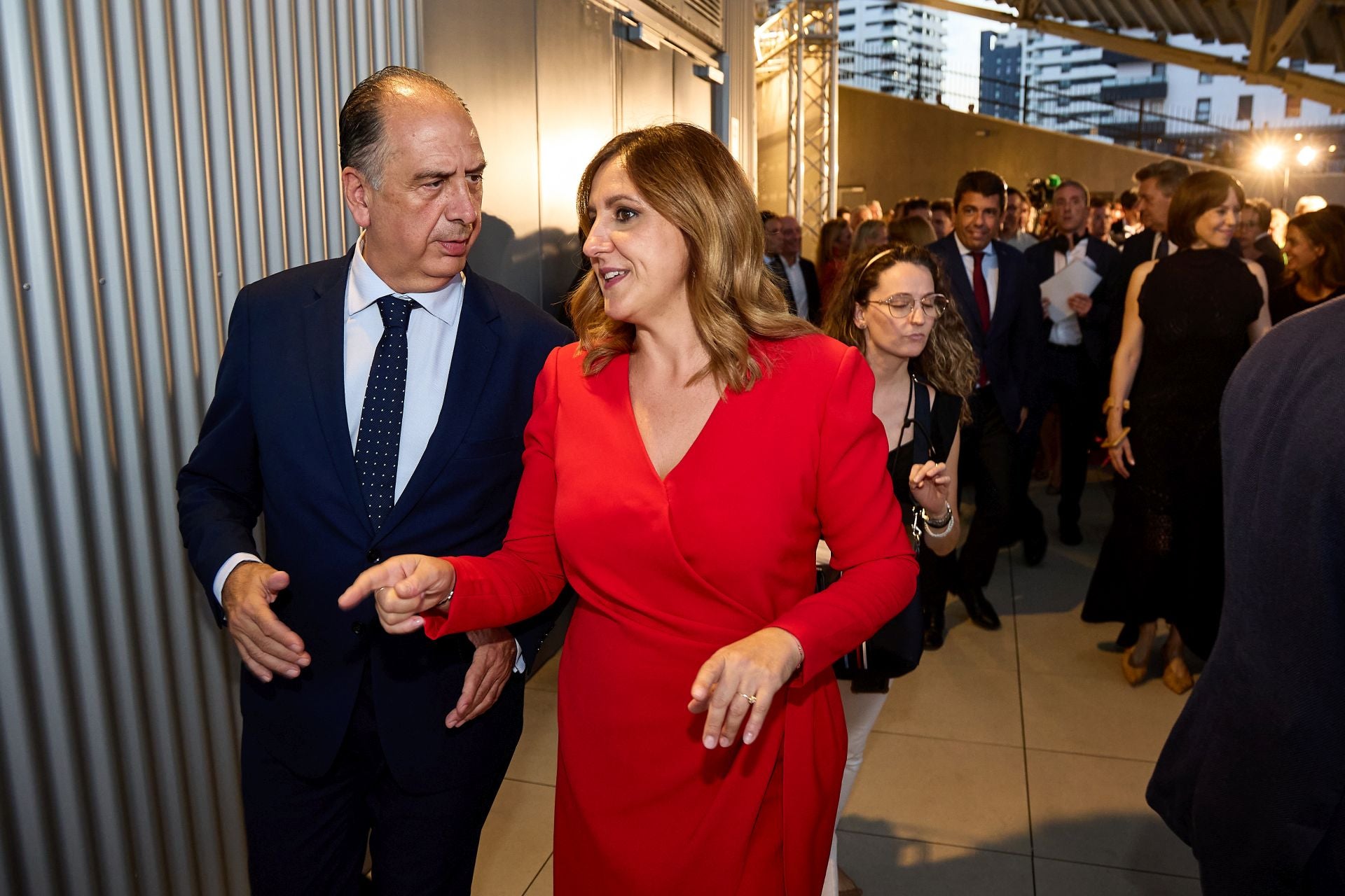 La alcaldesa de Valencia, María José Catalá, con el conseller de Emergencias e Interior, Juan Carlos Valderrama.