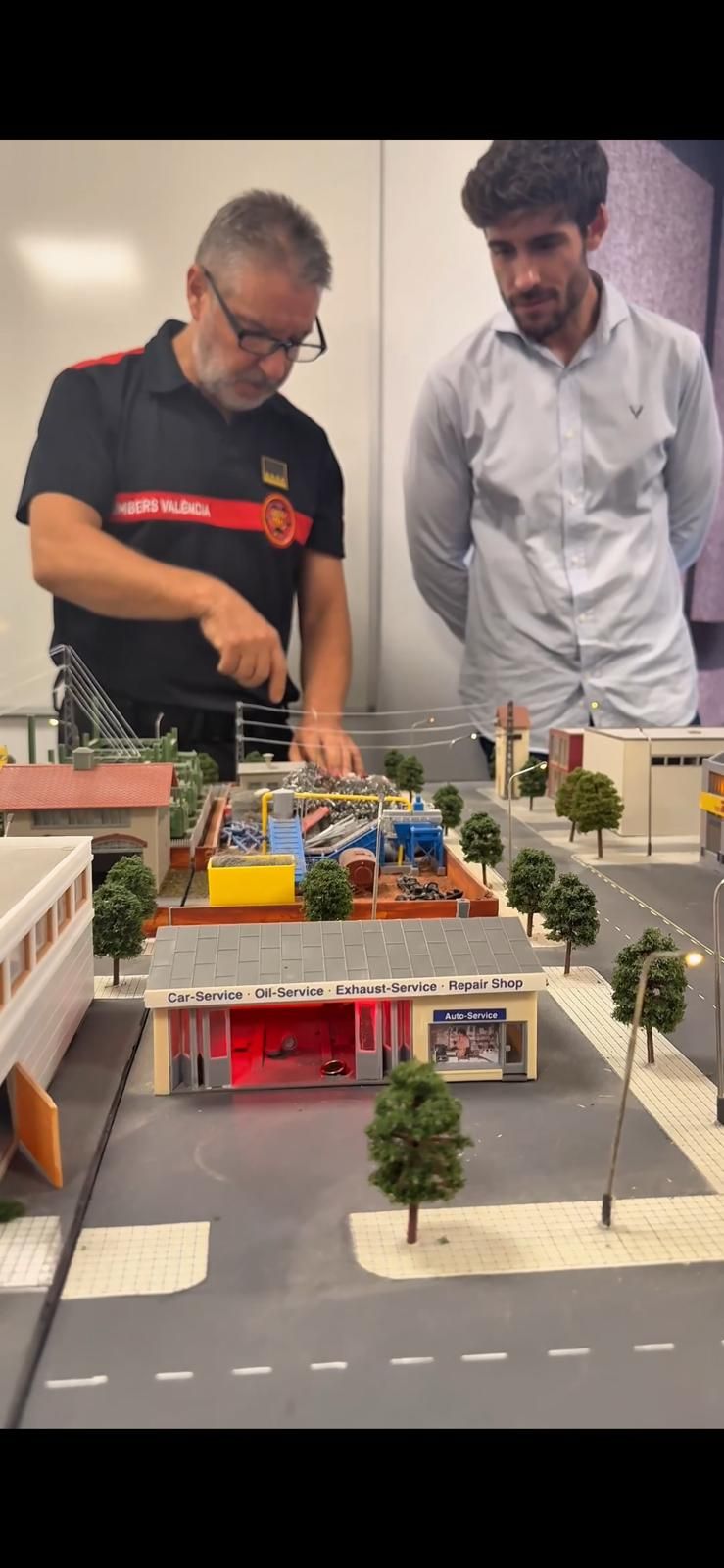 FOTOS | Miniaturas de Valencia contra incendios