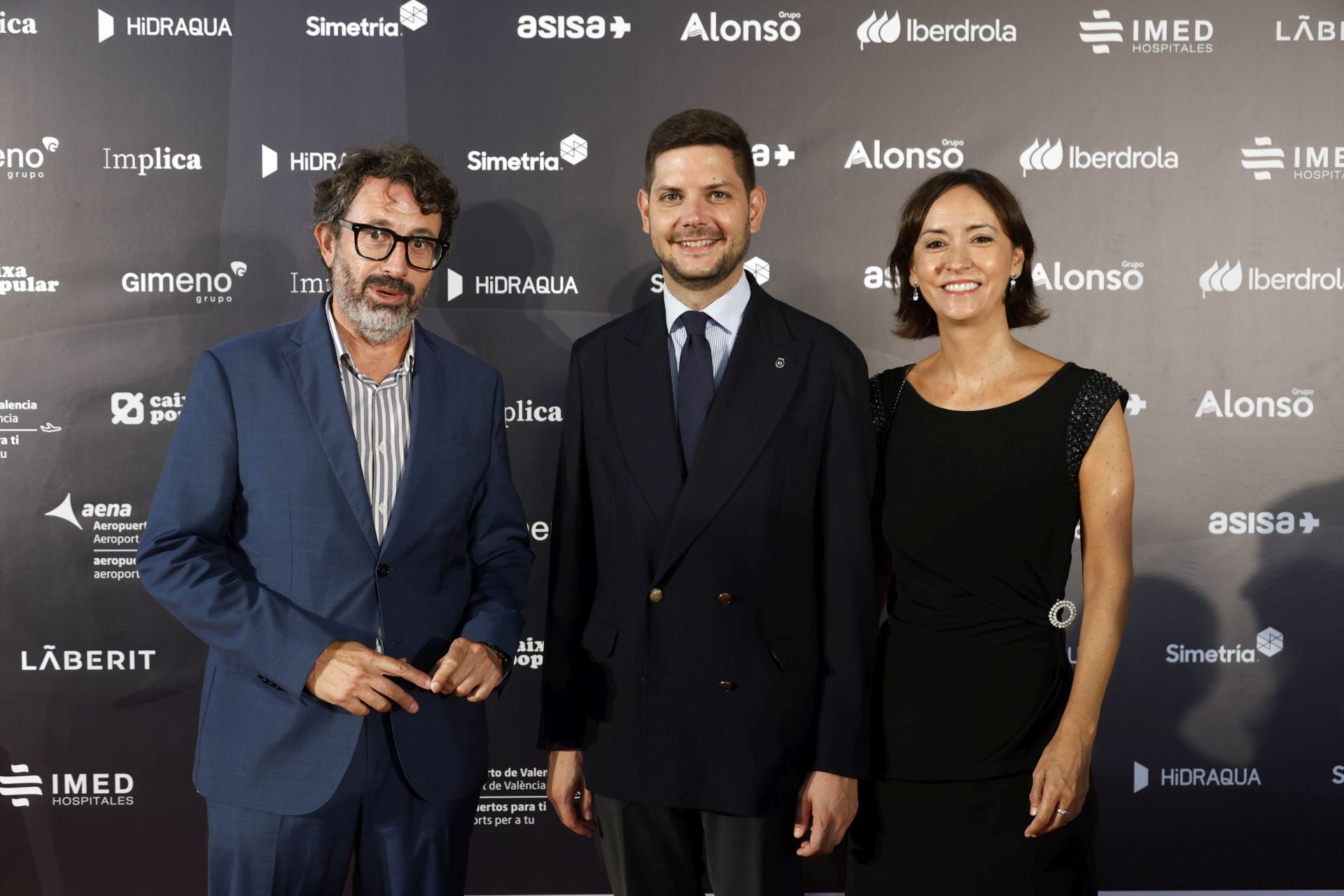 Vicent Mascarell, teniente de alcalde de Gandia y secretario de Organización del PSPV, el alcalde José Manuel Prieto y la Directora de Comunicación del Ayuntamiento, Zoa Sanz.