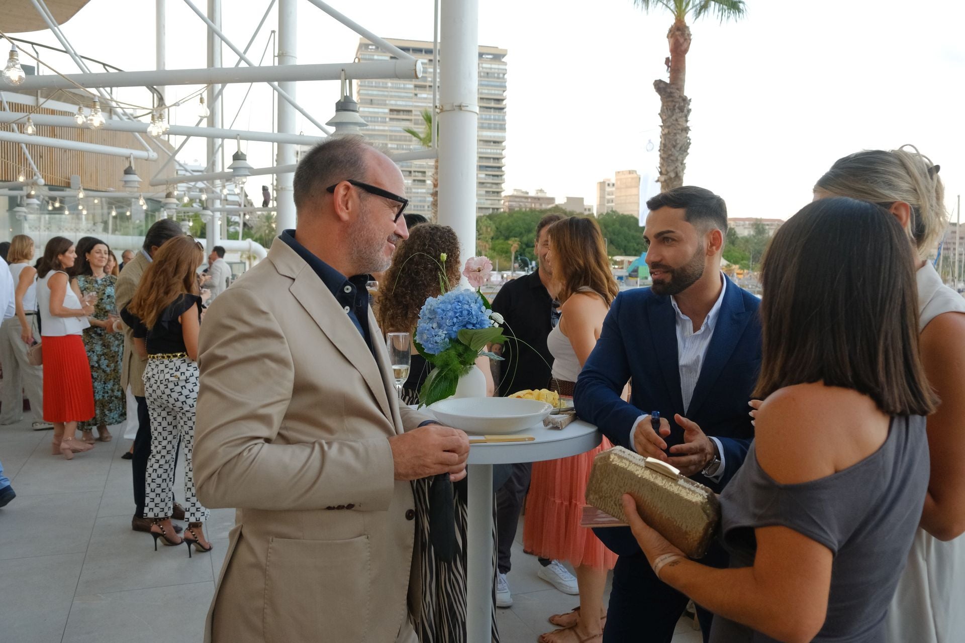 La clínica de fertilidad Tambre abre sus puertas en Alicante con una velada para recordar