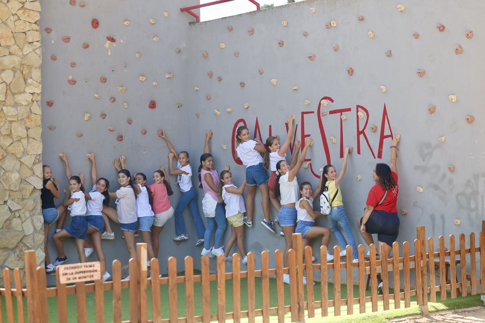 FOTOS | Las candidatas a fallera mayor infantil de Valencia se van de convivencia a Calvestra