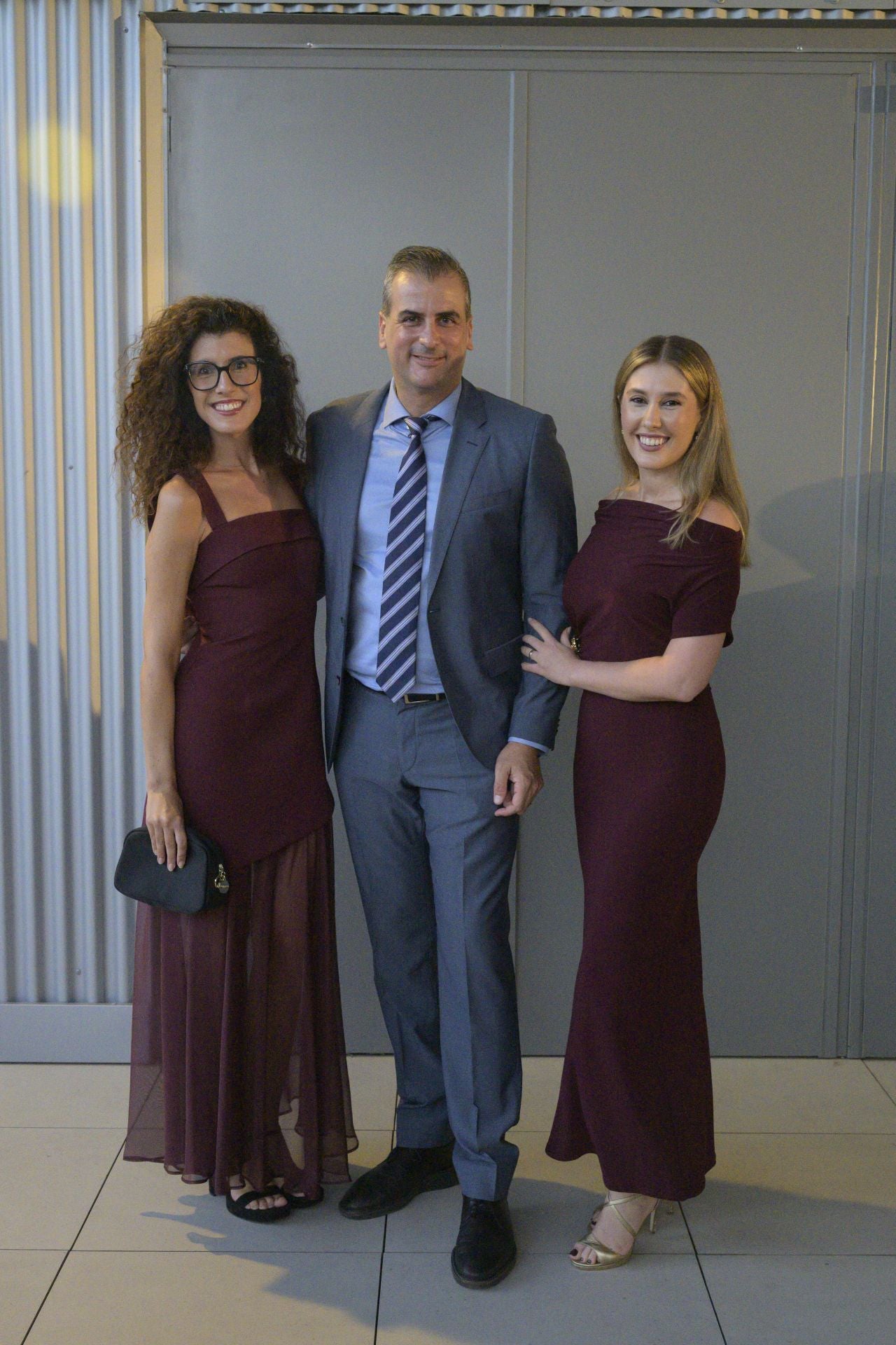 Nuria Ruz eligió un vestido adquirido en El Corte Inglés y Nora García, de Zara. Iban acompañadas de Fernando Álvarez.