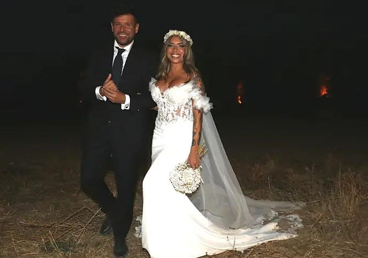 Así ha sido la boda de Pablo López y Laura Rubio: una prohibición y dos peticiones a sus más de 300 invitados