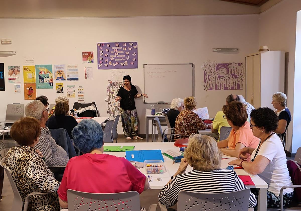 Clase de estimulación cognitiva.