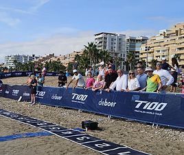 El T100 Triathlon World Tour convierte a Oropesa del Mar en referente mundial del triatlón de élite
