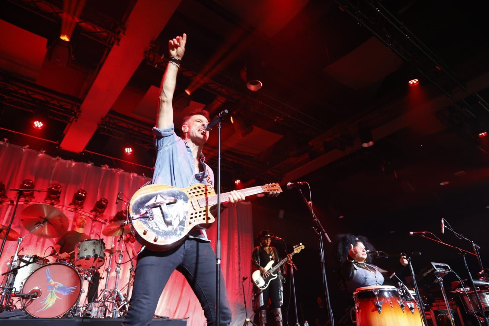 FOTOS | Cat Empire estrena la Sala Auditorio del Roig Arena