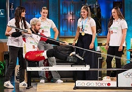 Integrantes del equipo femenino de K4 500 este lunes en 'La Revuelta'.