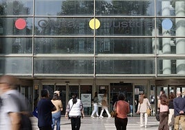 La fachada principal de la Ciudad de la Justicia.