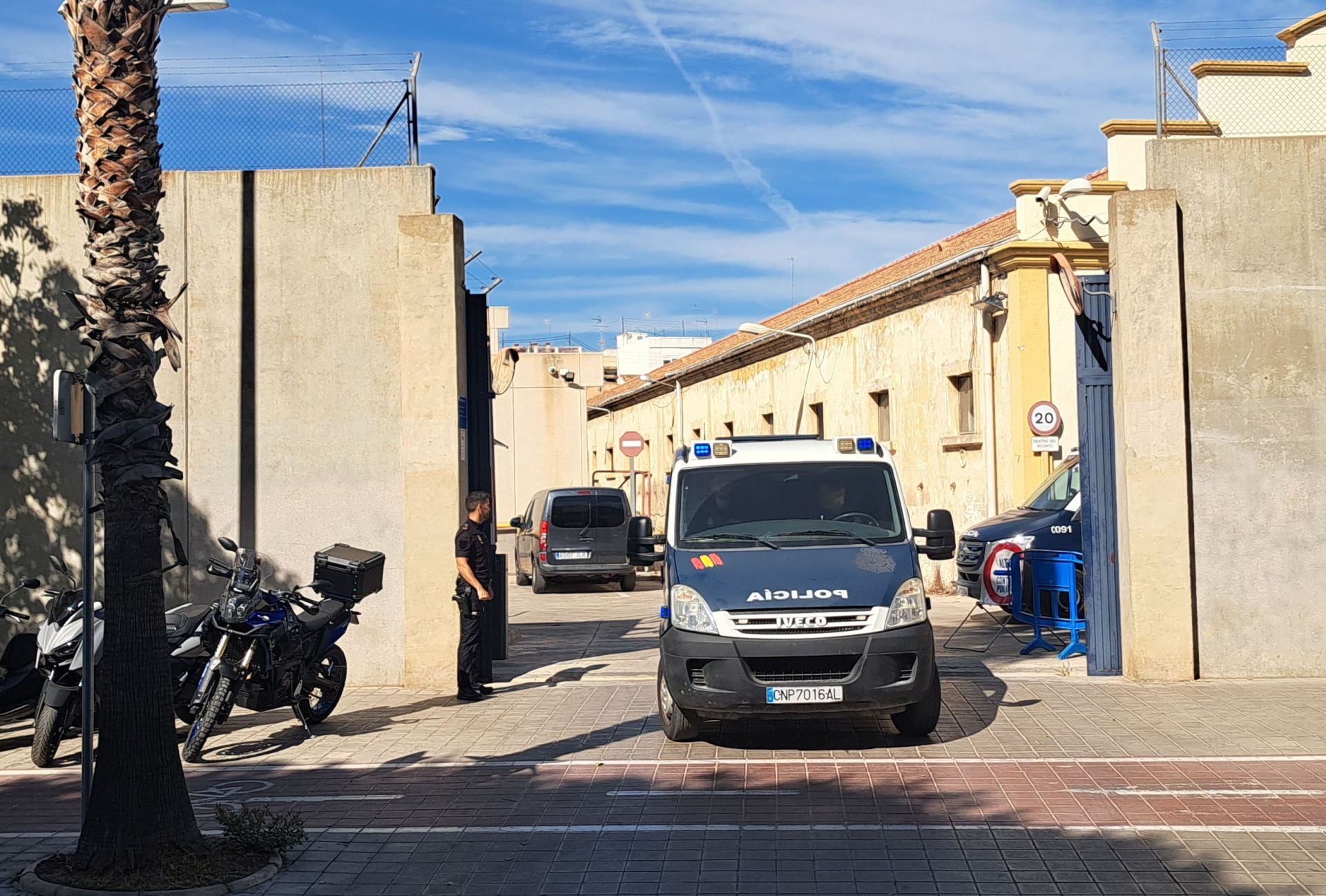 44 detenidos en la macrooperación contra el &#039;cartel del puerto de Valencia&#039; pasan a disposición judicial