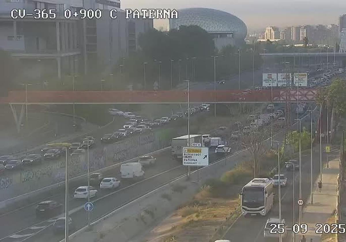 La CV-365 a la altura de Paterna.