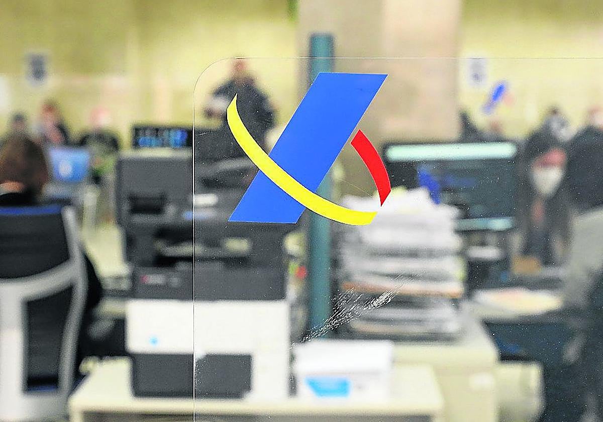 Hacienda empieza a pagar a los mutualistas jubilados: «La Agencia Tributaria ha emitido una comunicación a nombre del contribuyente»