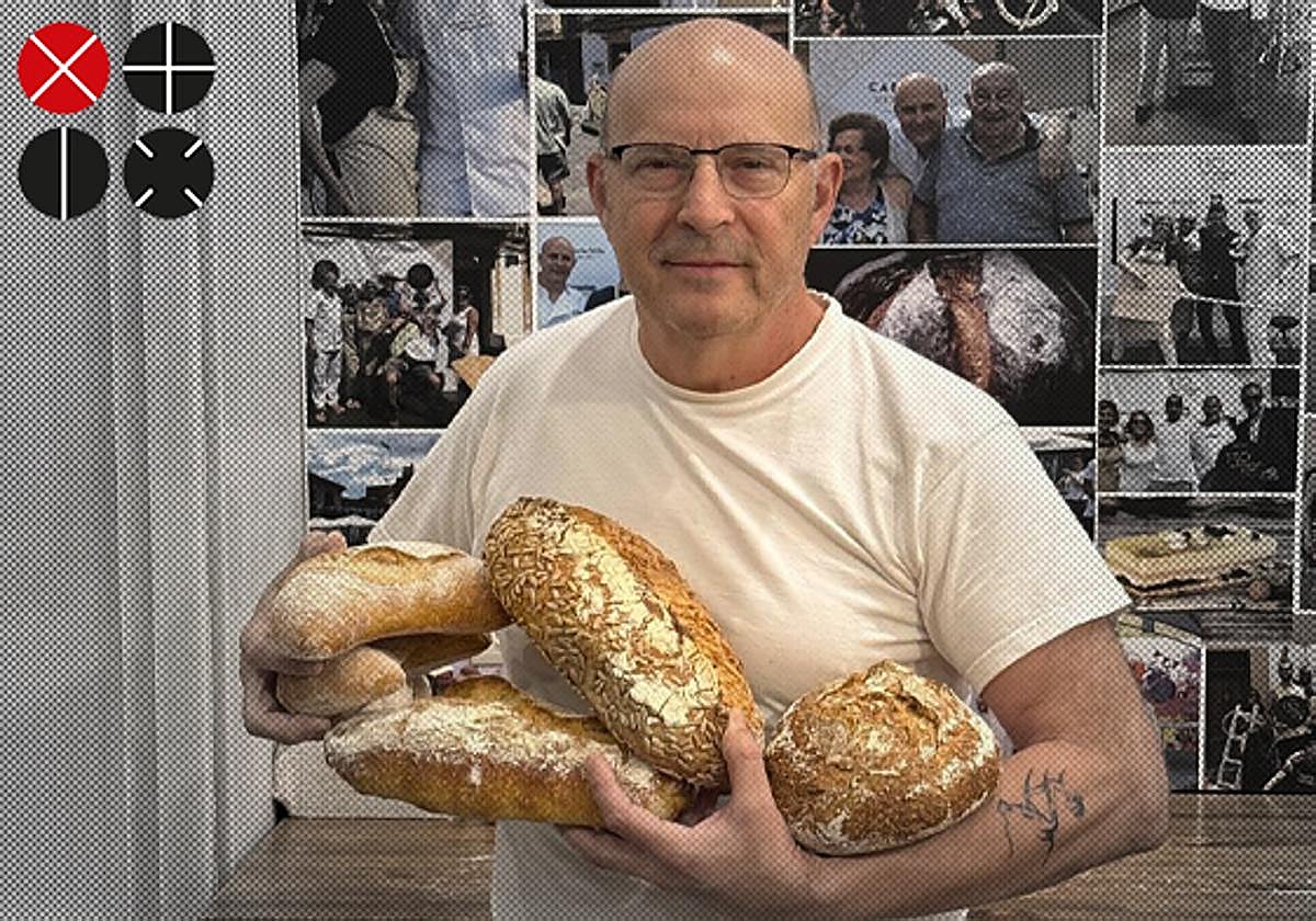 Juanjo Rausell, con algunas de sus creaciones.