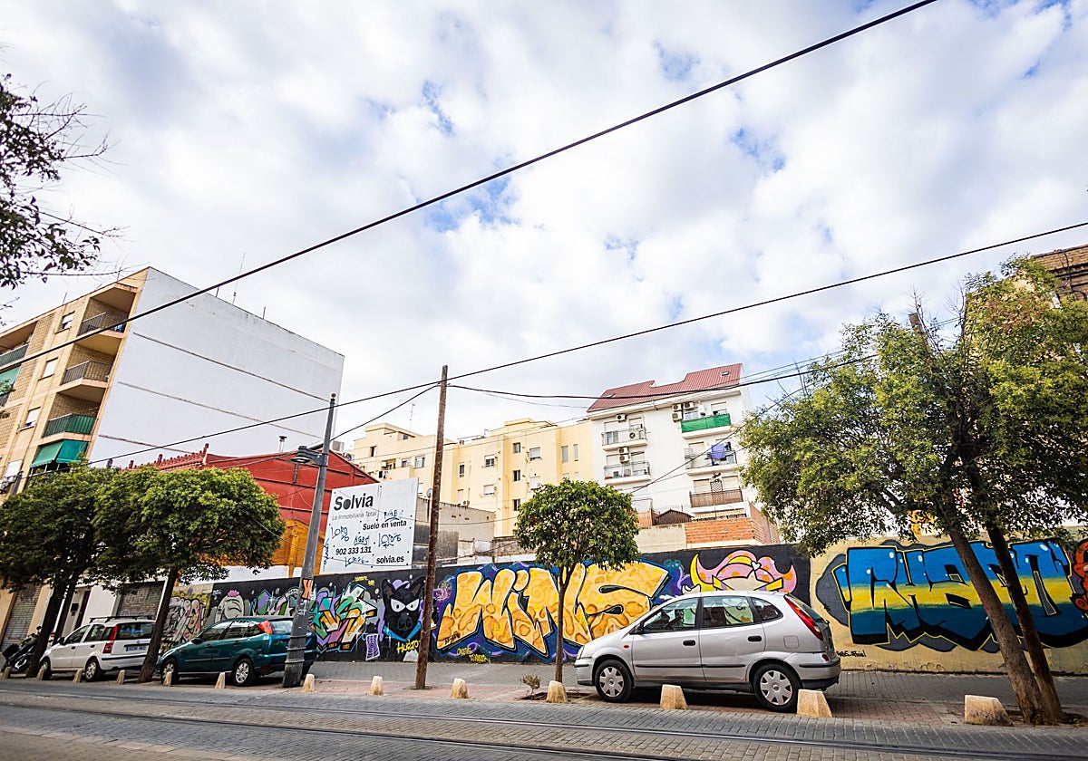 Solar en el que se levantará el proyecto de coliving en Benicalap.