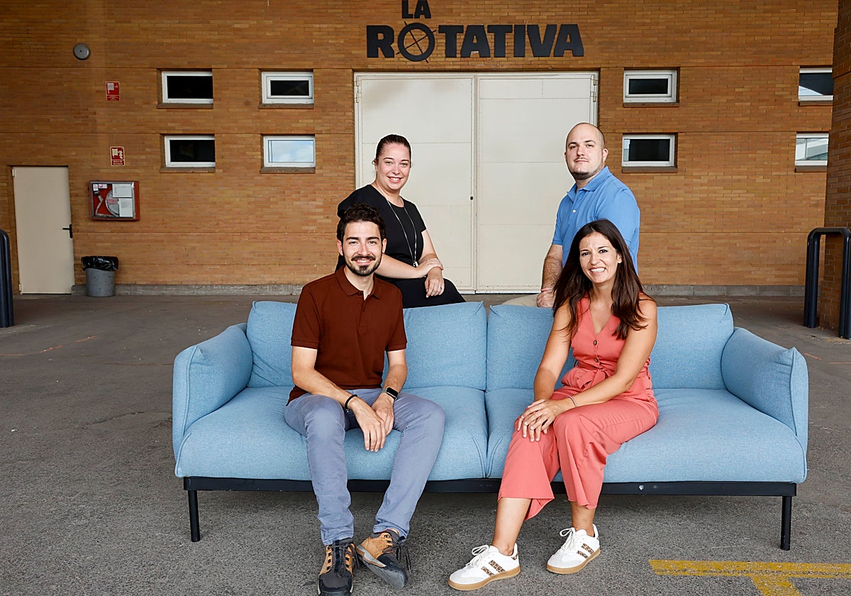 En primer plano, Álvaro Martínez y Sara Landeras; detrás, Carla Arnau y David Millán.