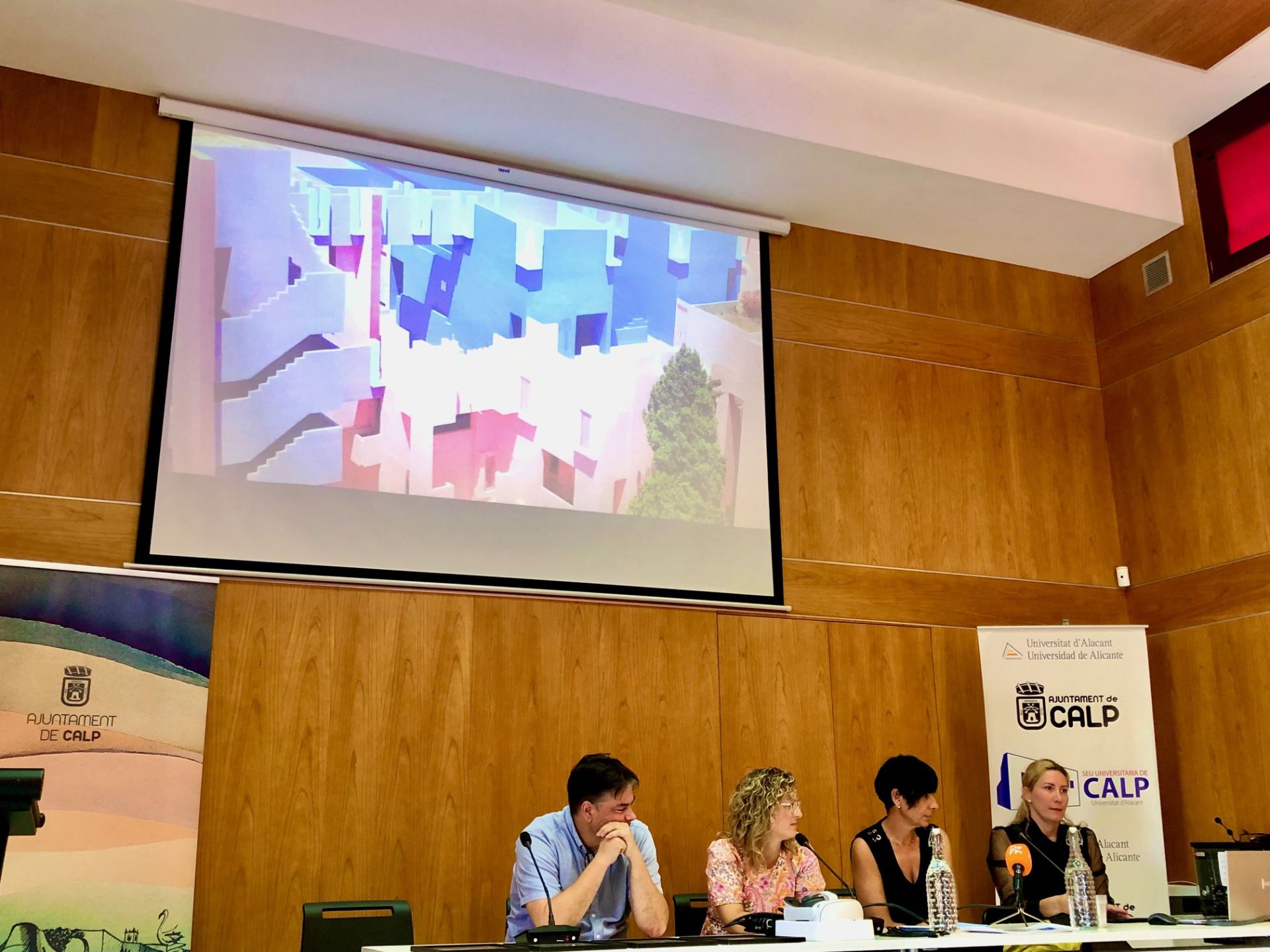 Un momento de la presentación de las visitas inmersivas.