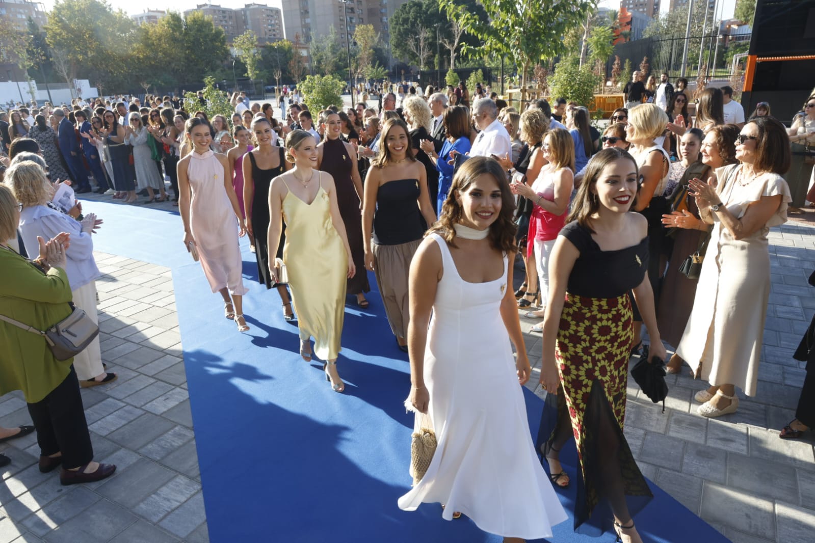 FOTOS | Las mejores imágenes de la gala fallera en el Roig Arena