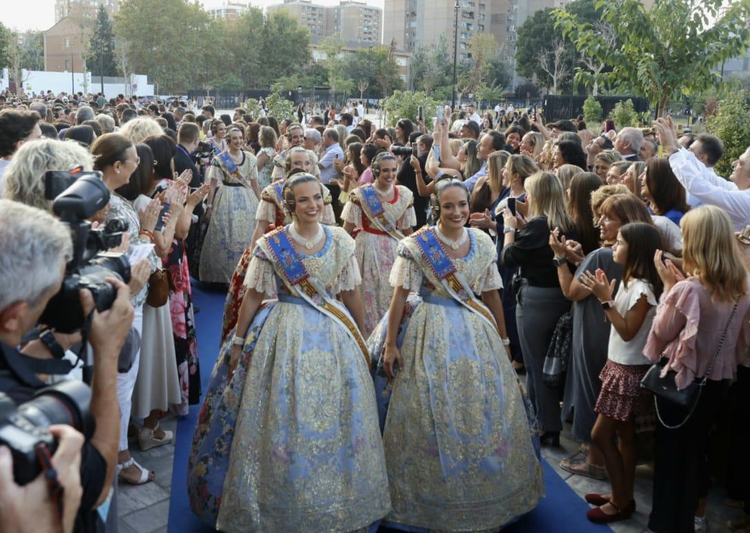 FOTOS | Las mejores imágenes de la gala fallera en el Roig Arena