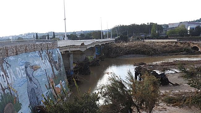 Imagen antes - Reconstrucción de un puente en Riba-roja.