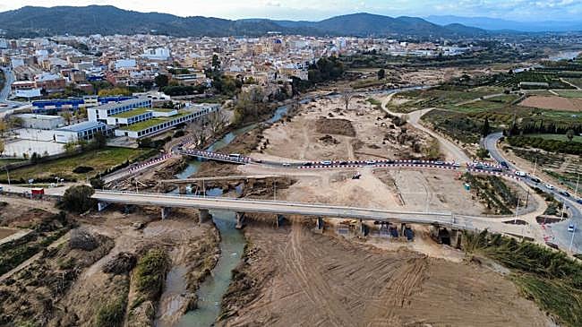 Imagen después - Reconstrucción de un puente en Riba-roja.