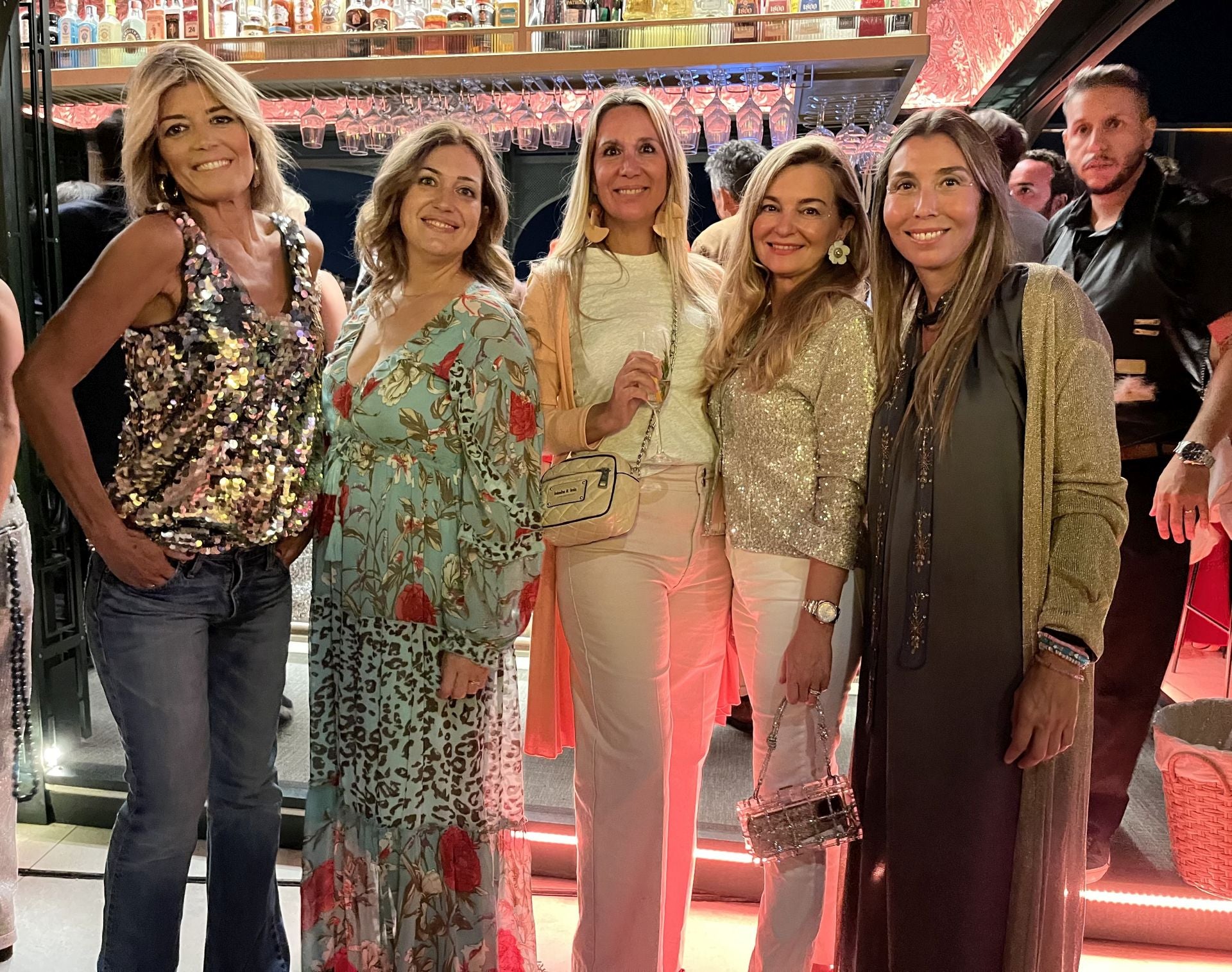 Paula Canet, Verónica Caballer, Marta Díaz, Elia Giner y Alicia Noguera.