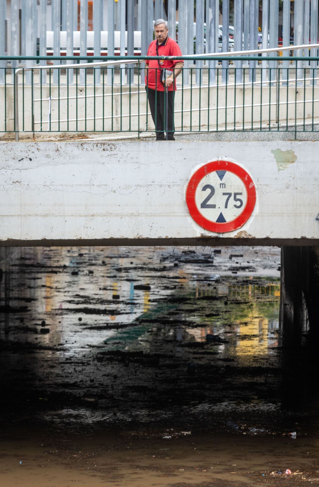 Calles inundadas en la provincia de Valencia por las fuertes lluvias de este lunes